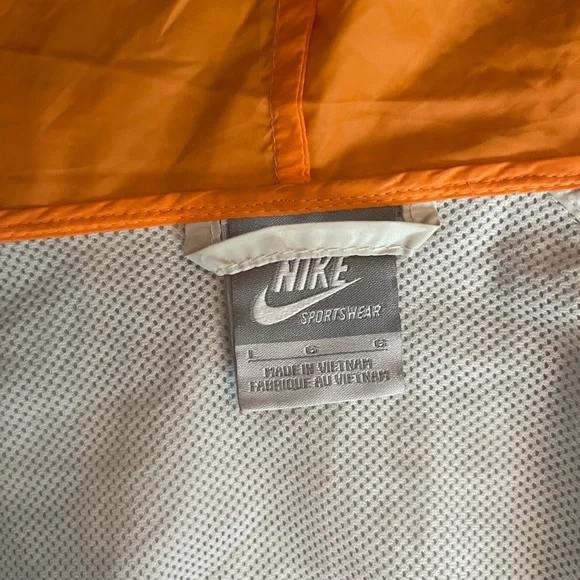 Vintage Nike Windbreaker Jacket + Matching Stuff Sack — Size L — Unisex - Picture 8 of 15